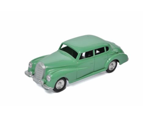 Marklin No. 8003 Mercedes Benz 300 Saloon. Green. Generally excellent with very little sign of wear. 