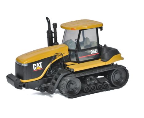 Norscot 1/32 farm model issue comprising CAT Challenger 95E Tracked tractor. Very good to excellent. 