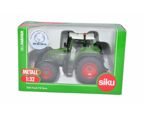Siku 1/32 diecast farm model issue comprising Fendt 718 Vario Tractor. Limited Edition. Looks to be without fault, in origina