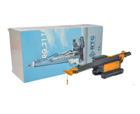 Bymo 1/50 diecast model construction issue comprising RTG RG21T Pile Driver with Telescopic loader. Whilst some signs of disp