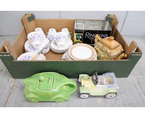 Mixed collection of china to include a novelty Sadler Car teapot (crack to lid), Staffordshire House teapot, regency England 