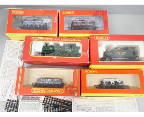 A collection of boxed Hornby 00 gauge model vehicles, to include Pannier Tank Loco and Collector Club Loco 2013.