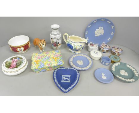 A mixed collection of china and porcelain pieces comprising Sampson Smith, six Wedgwood pieces, Masons jug, Royal Albert, Bes