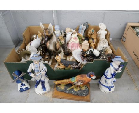 Mixed items to include an onyx table lighter, ashtray, vase and mirror, animal figures, cottages, etc.,  *THIS LOT IS NOT AVA