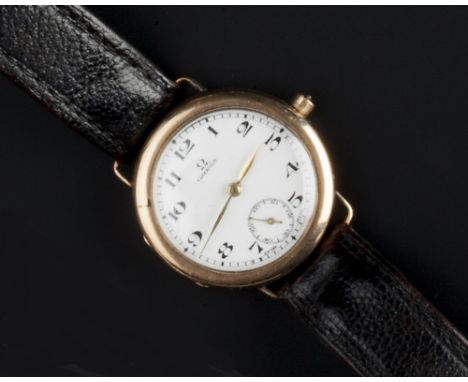 A GENTLEMAN'S 9CT GOLD WRISTWATCH BY OMEGA, the circular signed white dial with Arabic numerals and subsidiary seconds dial, 