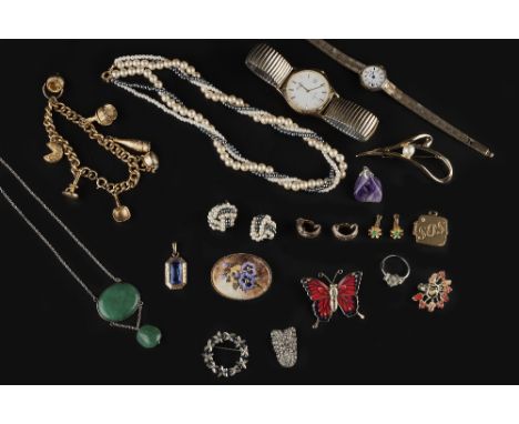 A COLLECTION OF ASSORTED COSTUME JEWELLERY, to include necklaces, brooches and earrings, and a gentleman's gilt metal wristwa