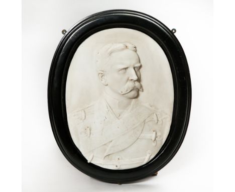 19TH CENTURY ITALIAN MARBLE RELIEF PORTRAIT OF MAJOR MURRAY
oval white marble carved with three-quarter profile of the office