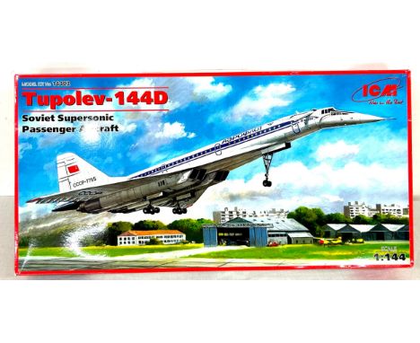 Boxed 1CM Tupolev TU144 Concordski 14402 scale 1:144