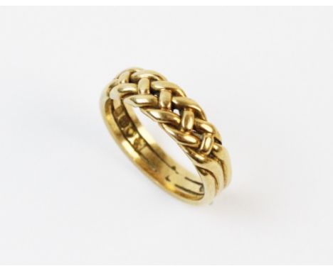 A early 20th century 18ct plait design ring, hallmarks for Sheffield, 1919, ring size N 1/2, weight 5.3gms For condition info