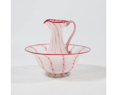 A washing bowl and pitcher, made of glass in Murano, Italy around 1920. (18 x 14 x 7,5 cm)