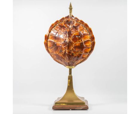 An antique table lamp, made of a turtle shell and brass. First half of the 20th century. Condition: Damage to the turtle shel