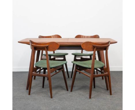 Louis VAN TEEFFELEN (1921-1972) A mid-century teak extendable table and 4 chairs. The second half of the 20th century. Condit