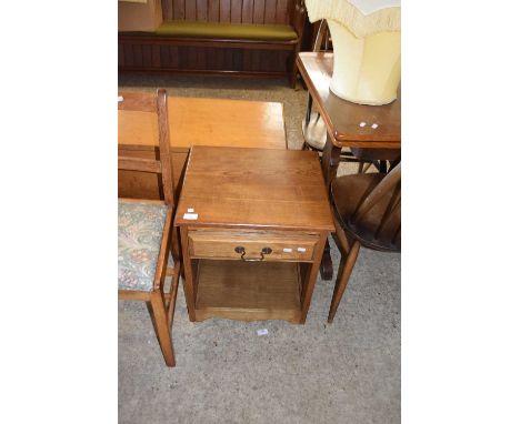 LIGHT OAK SINGLE DRAWER BEDSIDE CABINET