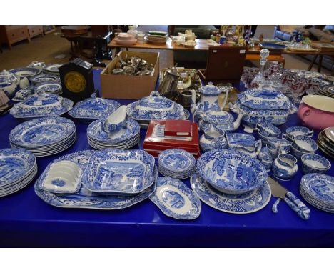 LARGE AND EXTENSIVE COLLECTION OF COPELAND SPODE BLUE ITALIAN TABLE WARES TO INCLUDE COVERED VEGETABLE DISHES, MEAT PLATES, D