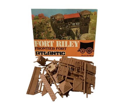 Atlantic HO Scale Fort Riley Frontier Fort No.1051 &amp; U.S.Camp Far West Story (x3), all boxed (4)