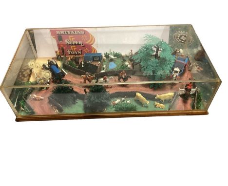 Britains Super Toys Diarama with Hunting &amp; Farm Yard Theme, with diecast tractor &amp; plastic animals, in perspex displa