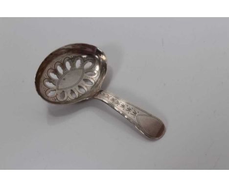 George III silver caddy/sifter spoon with brite cut engraved decoration, (Birmingham 1821), marker IT, 7.2cm long, (0.2oz)