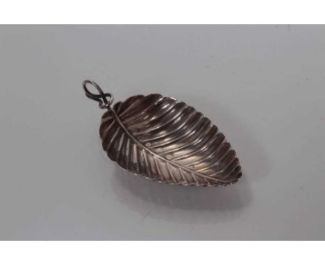 George III silver leaf-shaped caddy spoon with loop handle, Birmingham 1805, Cocks &amp; Bettridge 6cm