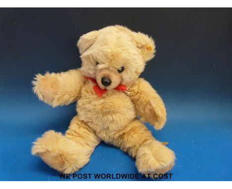 Steiff Molly Teddy bear with original tag and label to ear stiched 0321/55