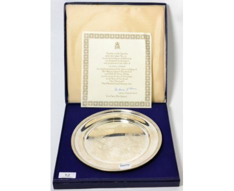 Silver plate for commemorating Queen Elizabeth II wedding 1972 (boxed) and a Royal Worcester gilt tea/coffee service 12.2ozt