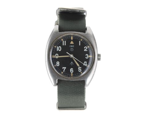 CWC Military British Army issue stainless steel gentleman's wristwatch, circa 1980, circular black dial with broad arrow and 