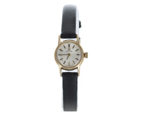 Omega 9ct lady's wristwatch, serial  no. 28404xxx, circa 1969, silvered dial with applied baton markers, cal. 484 17 jewel mo