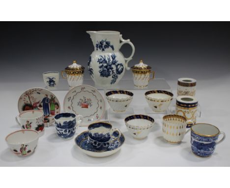 A New Hall porcelain trio, circa 1800, decorated in the Boy and the Butterfly pattern, diameter of saucer 13cm, a pair of Spo