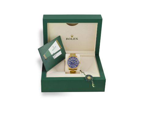 A FINE 18K GOLD 'SUBMARINER' CALENDAR BRACELET WATCH, BY ROLEX, 2017 The 31-jewel Cal. 3135 automatic movement, adjusted to 5