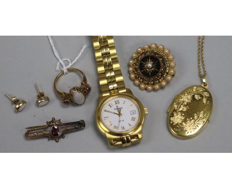 A 9ct gold engraved locket on fine chain, an amethyst bar brooch, a 9ct gold opal ring and four other items, including a 9ct 