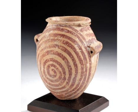 Ancient Egypt, Pre-Dynastic period, Naqada II, ca. 3400 to 3300 BCE. A beautiful hand-built pottery vessel with a petite, fla