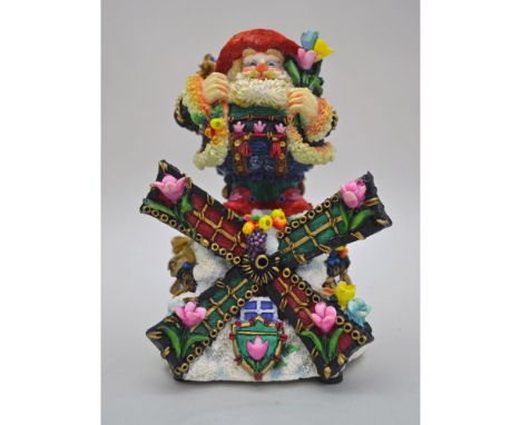 Possible Dreams presents The Crinkle Claus Dutch Treat Christmas Figurine with Music Box. HM: 659604. Vintage, introduced in 