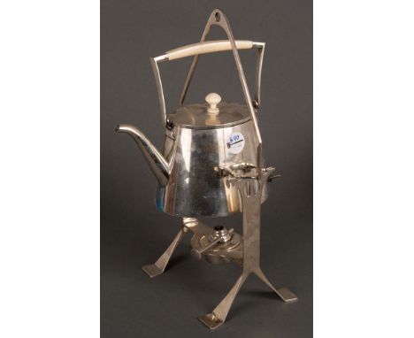 Heißwasserkessel mit Elektroanschluss. Wien, Entwurf Jutta Sika (1877-1964). Auf Gestell stehend, herausnehmbar, am Boden gem