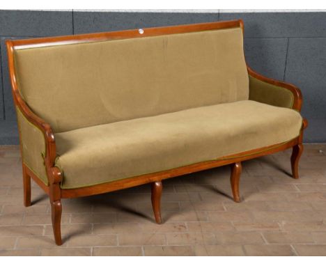 Biedermeier-Sofa. Frankreich 19. Jh. Massives Nussbaumgestell, B=169 cm. Bitte beachten Sie, dass dieses Objekt nicht besicht