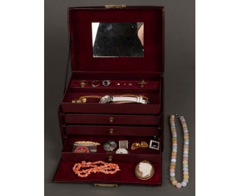 Modeschmuck in Schatulle. Broschen, Ringe, Ohrstecker, Taschenuhr, Kette etc.,  u. a. Silber, versilbert, besetzt u.a. mit Ja