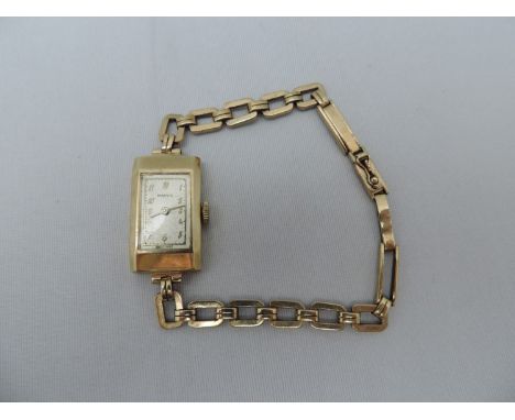9ct Gold Marvin Art Deco Wristwatch on Gold Strap - Heard Running - Total Weight 12.8gms 