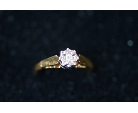 18ct Gold small cluster ring 