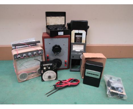 Assorted electrical instruments to include Eagle PK230 clampmeter Ferranti DC test meter with moving coil voltmeter and ammet