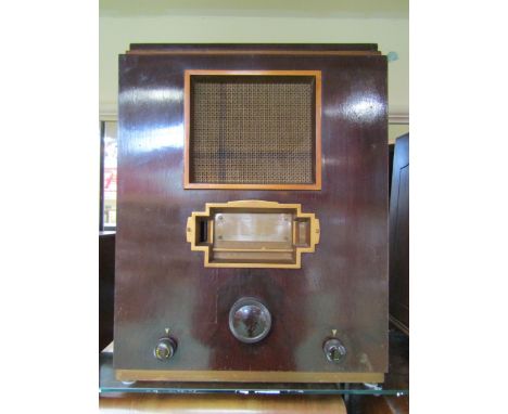 A Cossor model 365 valve radio in a wooden Art Deco case, serial number 61991. C.1935 