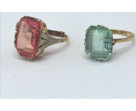 An 18ct gold ring set with a tourmaline gemstone 12.3mm, size K, together with a 9ct gold ring inset with a red/orange caboch