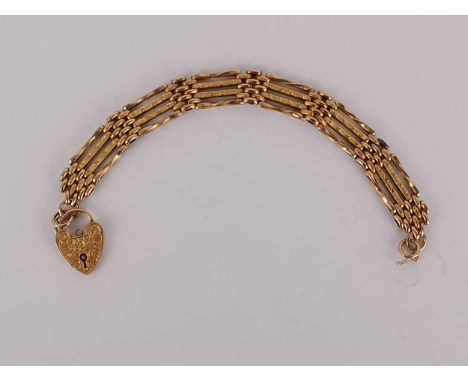 A 9ct gold gate link bracelet, with an engraved padlock clasp 14.7g 
