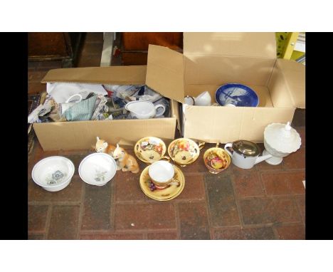 Various collectable ceramic ware, including Wedgwood, Aynsley and other 