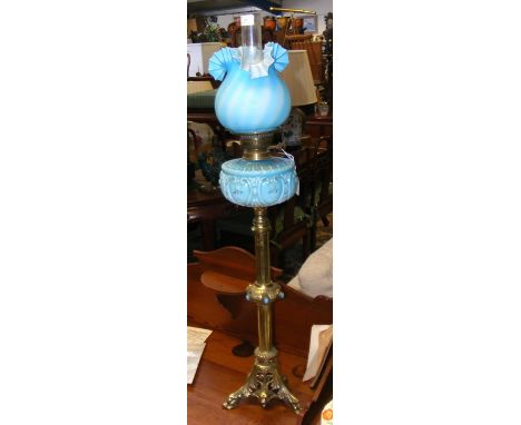A good quality Victorian brass and blue glass oil lamp - 94cm high CONDITION REPORTAppears in good condition - as seen in add