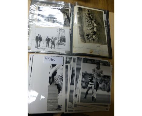 Sporting Memorabilia :Football folder of press photos, mainly foreign 1950’s onwards, 100+ (incl of 31 Brazil photos).