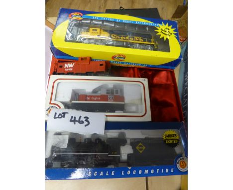 Die-cast :Railway 3 x logos and wagon USA based Santa Fe 345, Bachmann x 2 NW518696 3 of 4 are boxed.