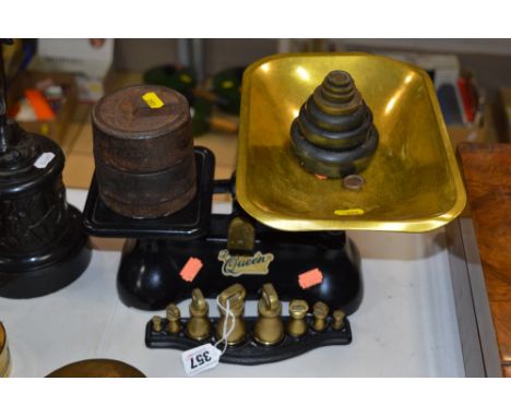 A SMALL SET OF SALTERS BELL WEIGHTS 5g to 200g with stand, together with a set of scales 'The Queen' and other weights