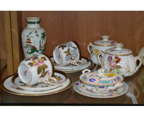 A GROUP OF ROYAL WORCESTER, to include teawares, vase, etc, pattern No 4160, No 356, etc