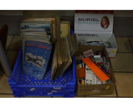 A COLLECTION OF CIGARETTE CARDS, loose, loosely inserted and stuck into albums, to include Film, Military and Royalty related