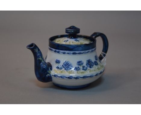 A MACINTYRE SMALL TEAPOT, Florian pattern, brown backstamp, RD No 401753