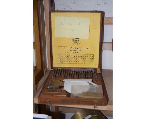 A Model Mark 120 piece set, cased