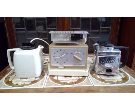 'Goblin Teasmade' vintage tea maker.